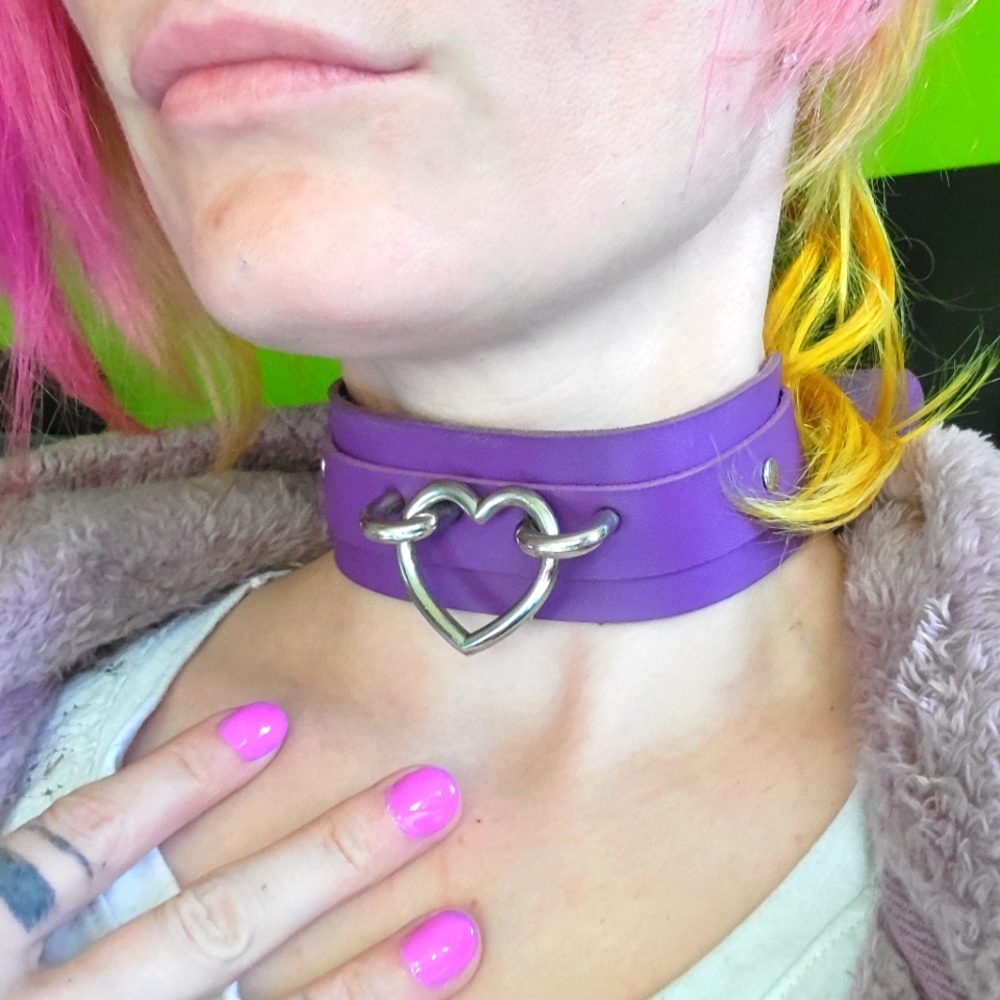 Heart Choker, purple, thick patent leather, artisan made